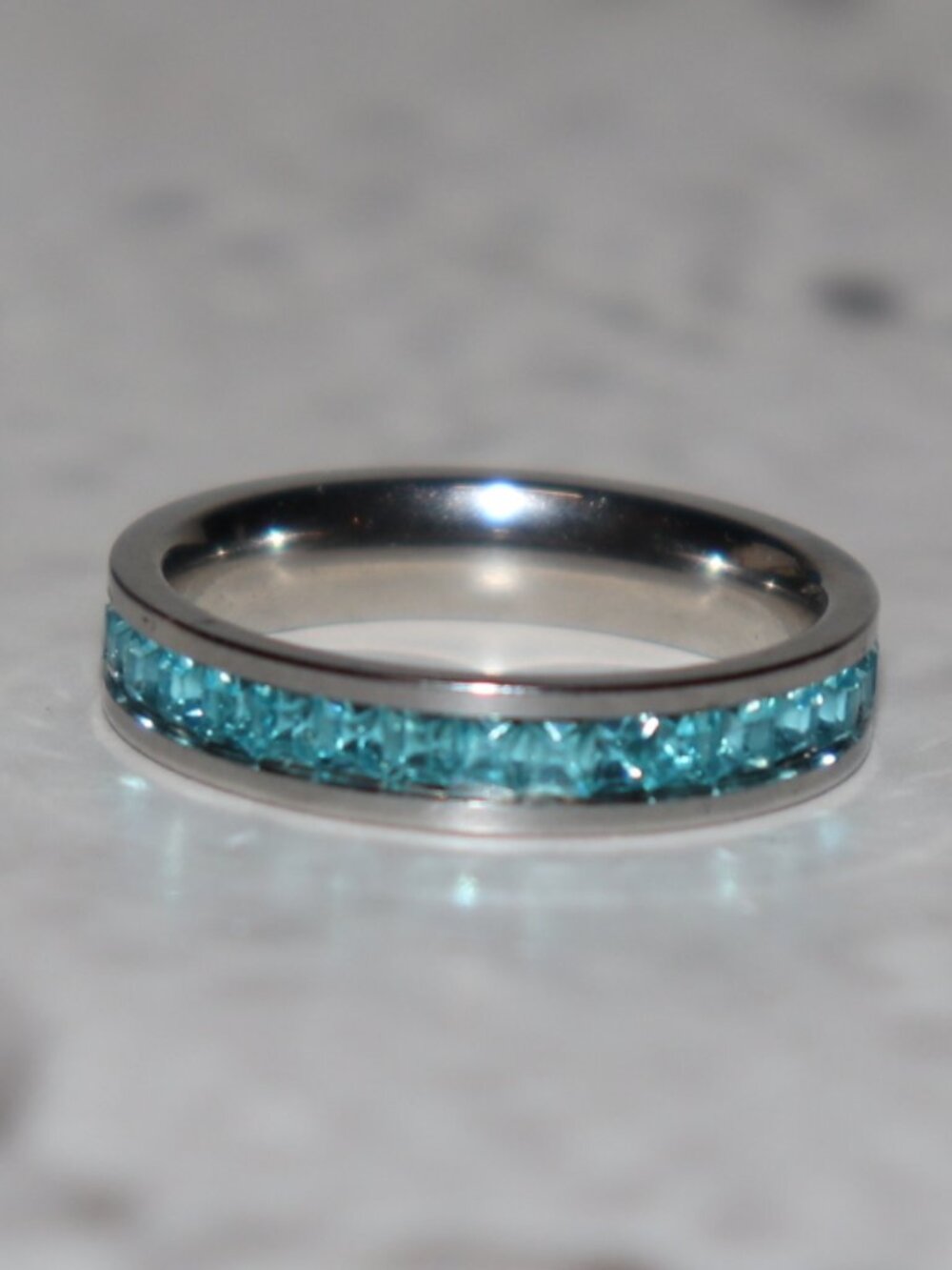 💙✨ Silver Blue CZ Eternity‑Style Band · Size 6.25 Blue stones · Full‑circle